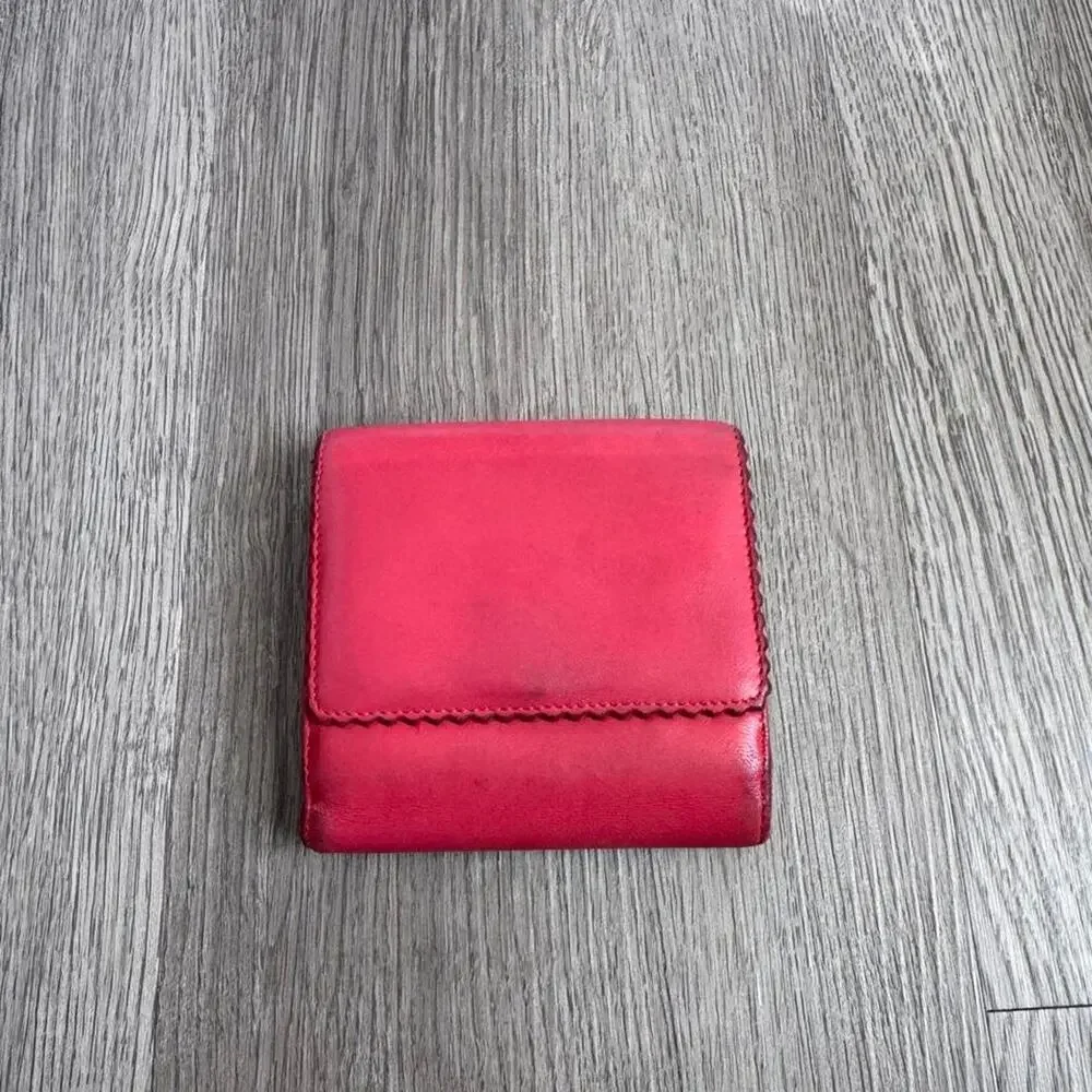 Loewe vintage magenta